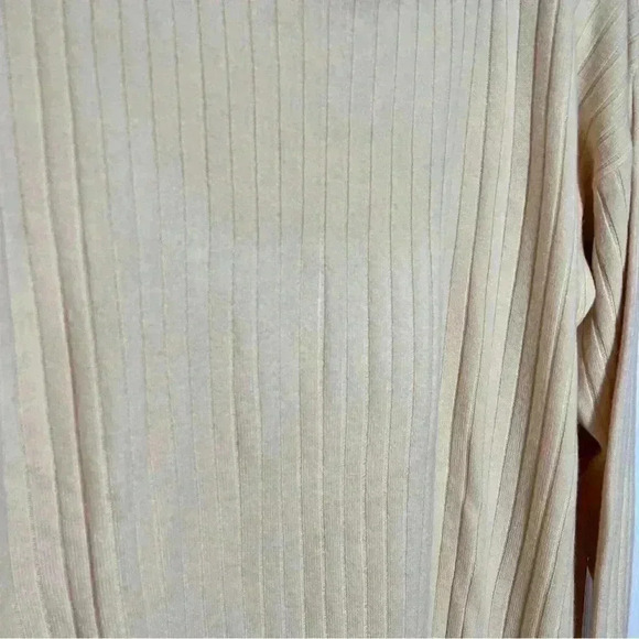 EXPRESS TRICOT Vintage Cream Ribbed Pullover Sweater | Size Small - Picture 2 of 4